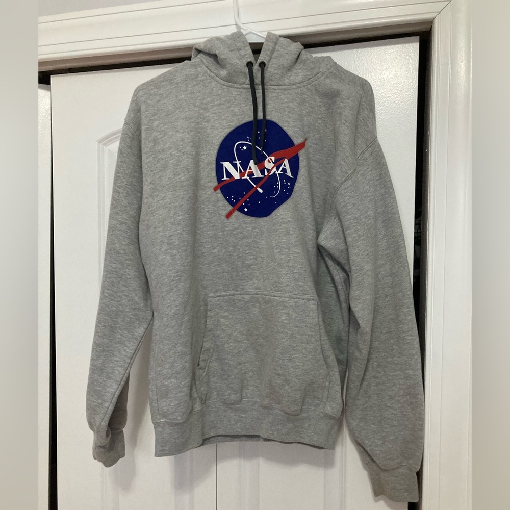 𝅺NASA Hoodie Size Small Space Gray Red Blue
